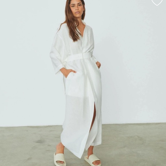 lunya Other - Lunya Linen Silk Robe